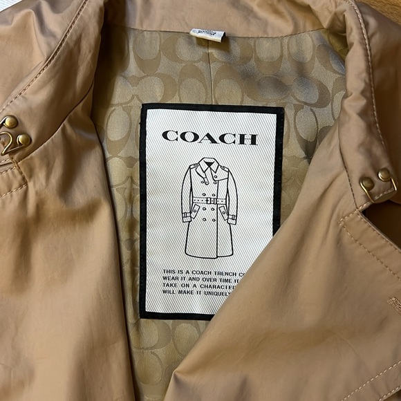 Like new coach trench coat, light - Picture 2 of 6